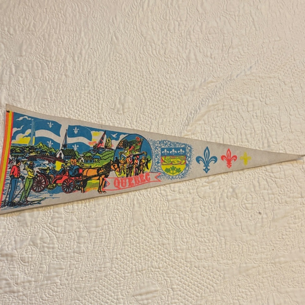 Vintage 1970’s Quebec brightly colored felt 30” x 12” souvenir pennant
